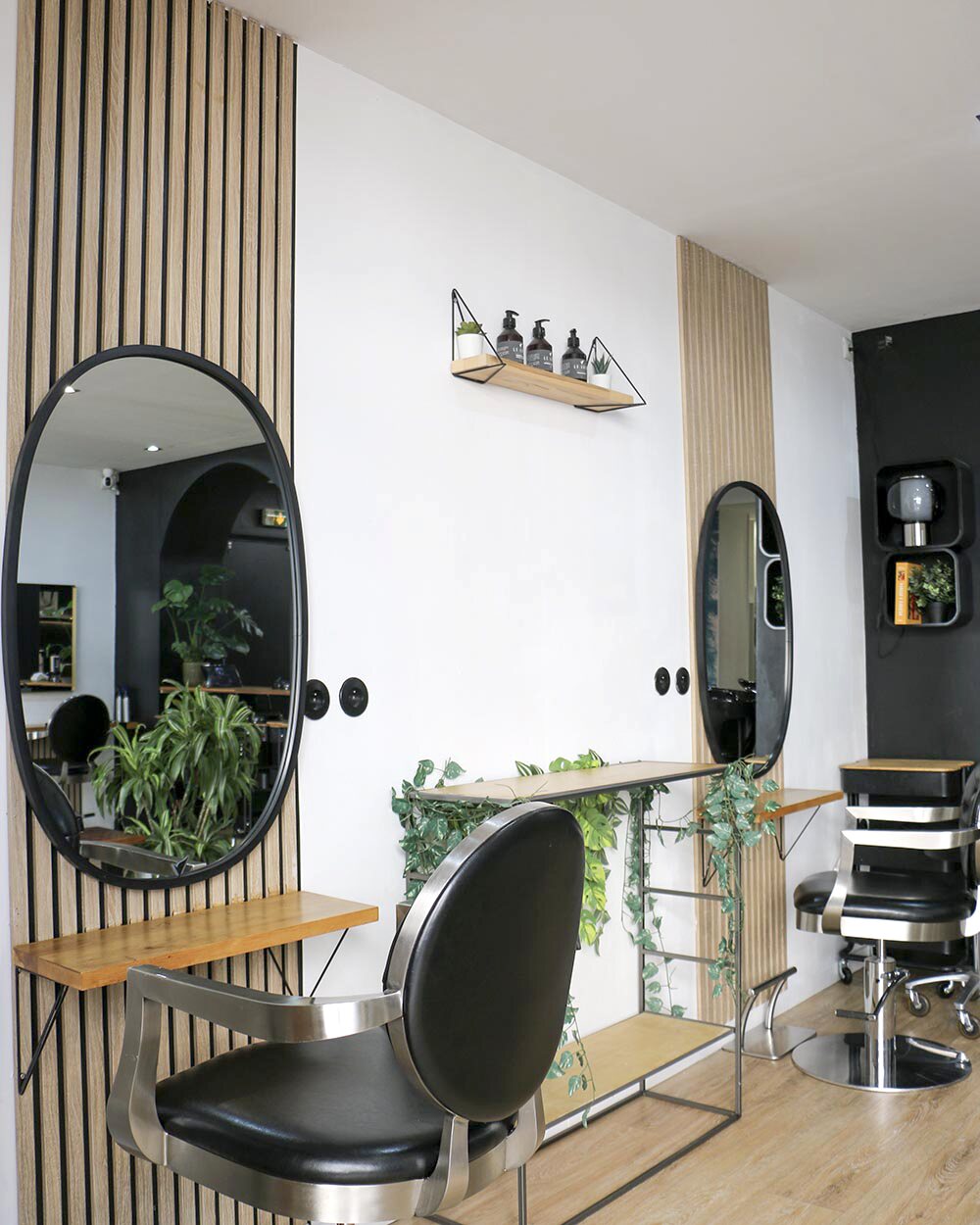 Poste de coiffure de Lulu Coworking Beauté